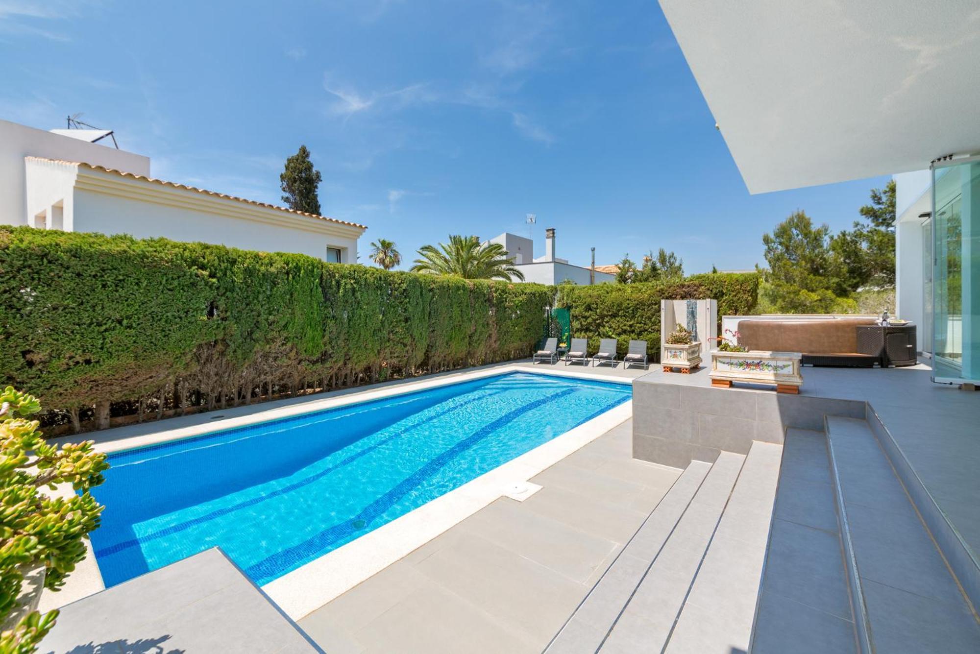 Casa Kristel Ferienhaus *